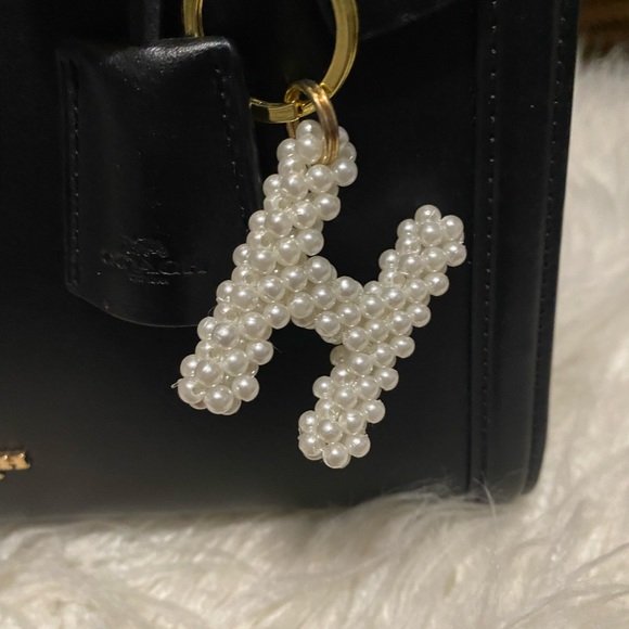 New Pearl Key Ring/Charm with Clasp - Picture 2 of 5